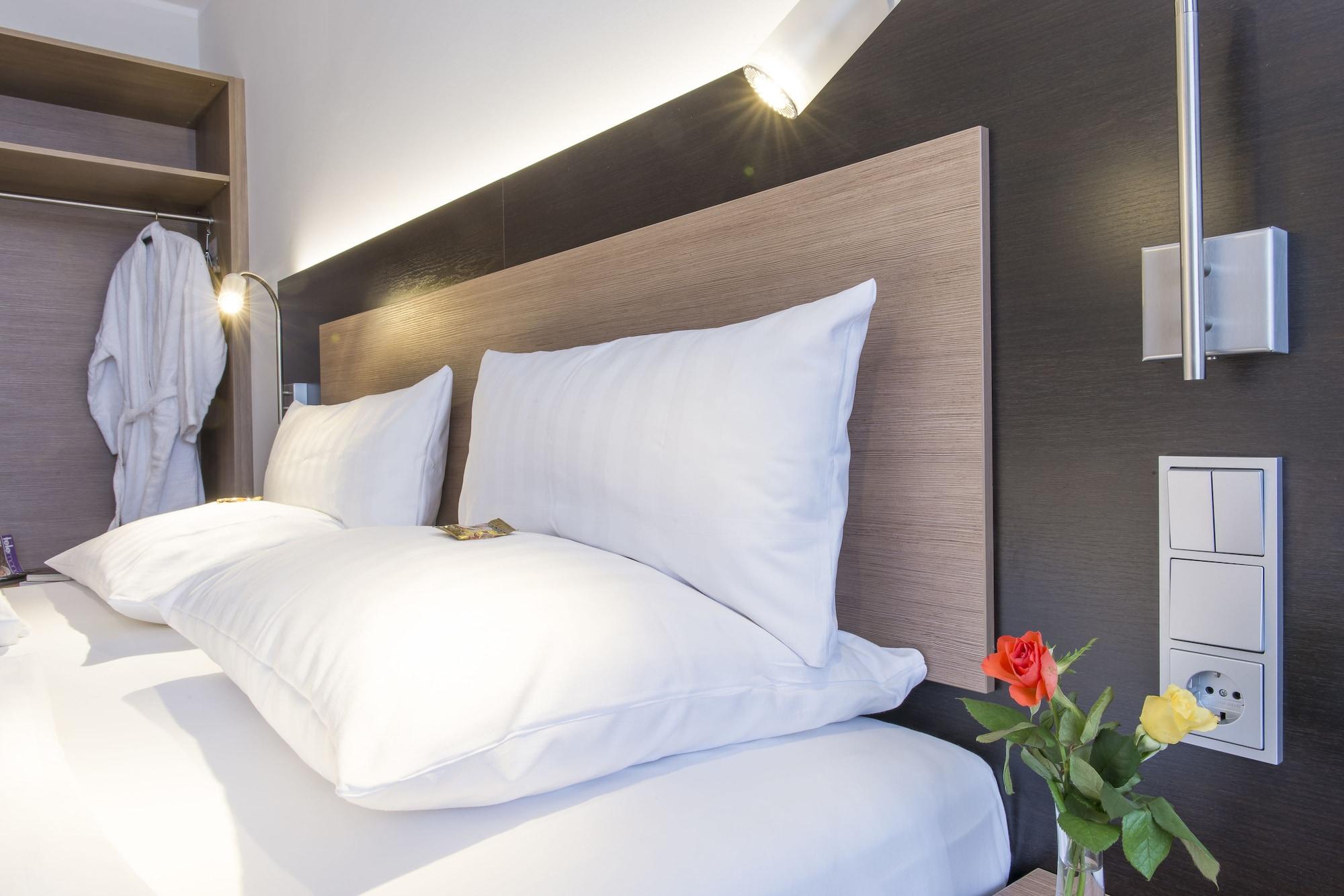 Astor & Aparthotel Κολωνία Εξωτερικό φωτογραφία
