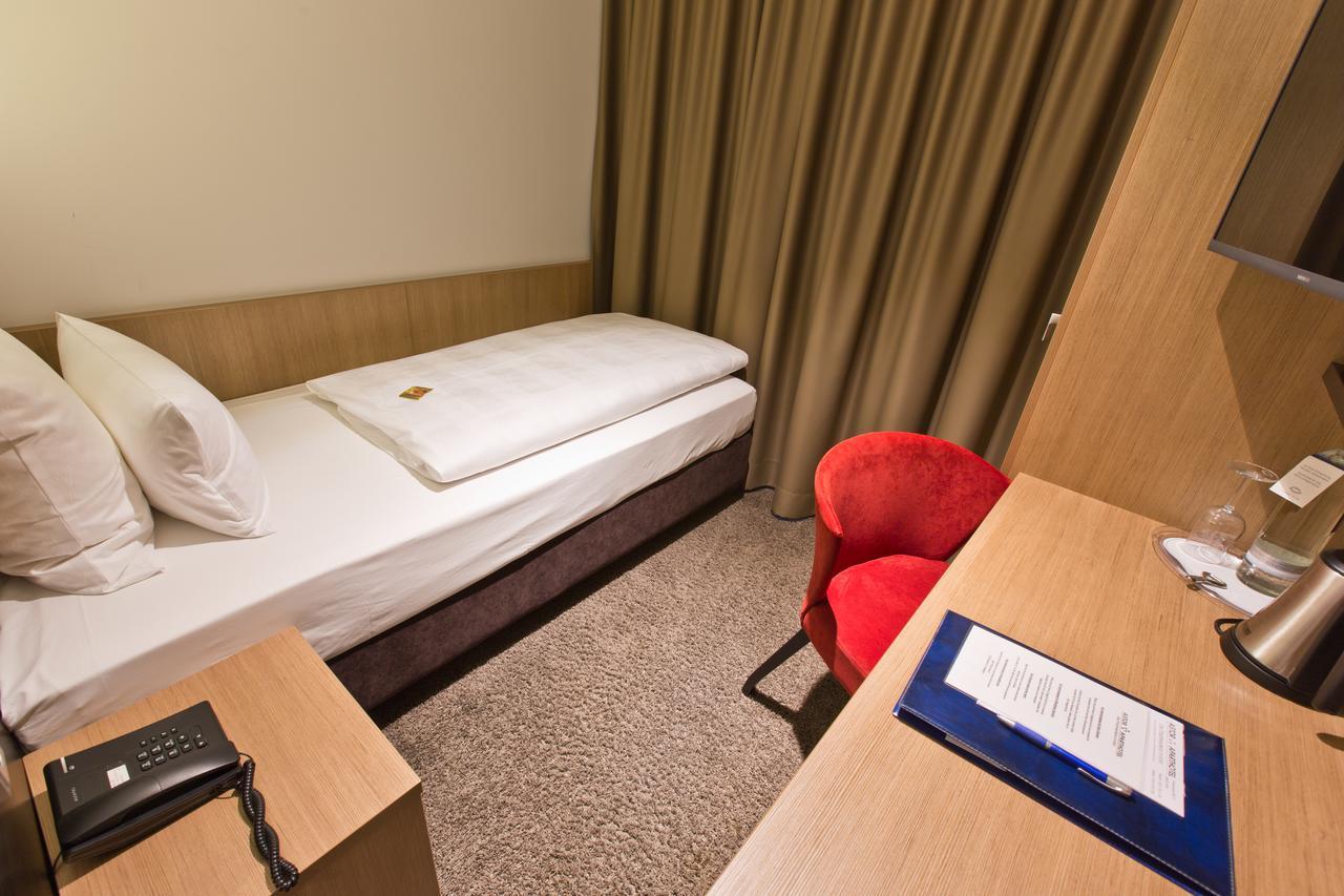Astor & Aparthotel Κολωνία Εξωτερικό φωτογραφία