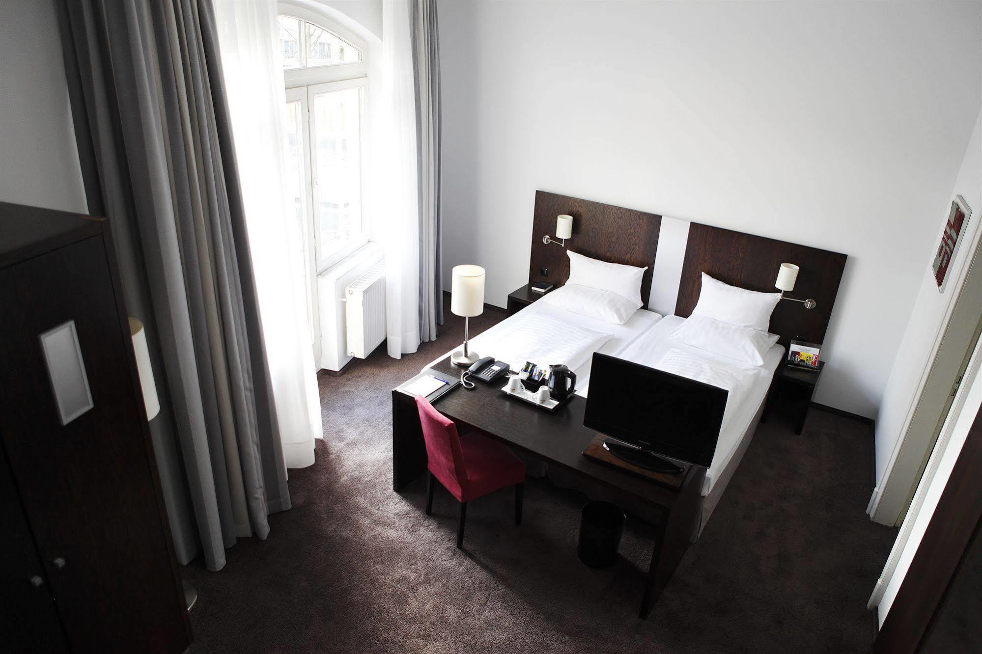 Astor & Aparthotel Κολωνία Εξωτερικό φωτογραφία